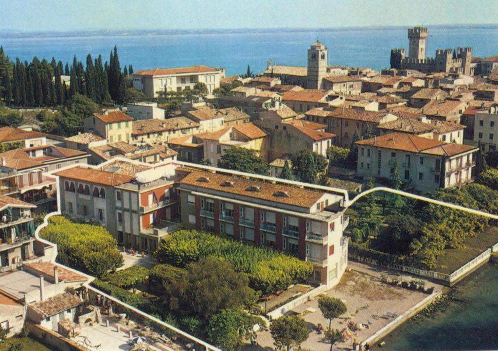 Hotel Giardino Sirmione Exterior foto