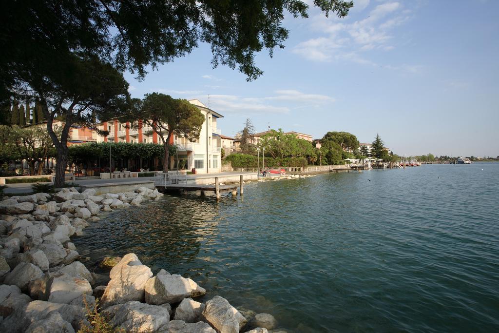 Hotel Giardino Sirmione Exterior foto